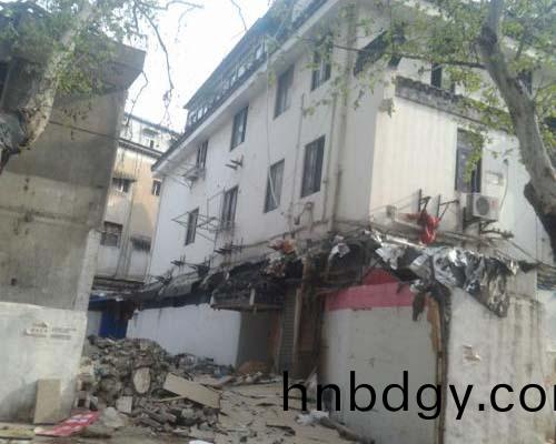 拆(chai)遷(qian)工程