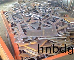 廢舊(jiu)鋼(gang)材(cai)迴(hui)收